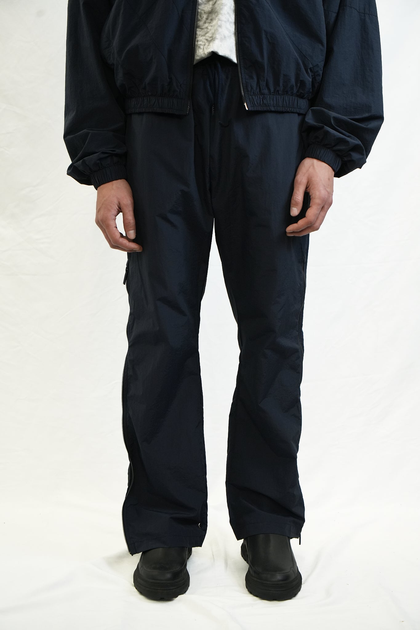 MULTI-LAYER SIDE-ZIP TECHNICAL PANTS DARK BLUE