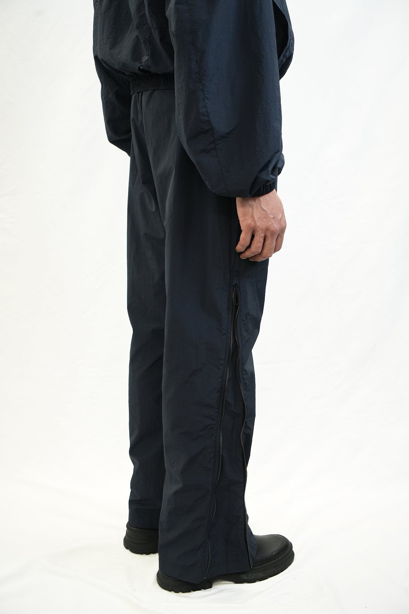MULTI-LAYER SIDE-ZIP TECHNICAL PANTS DARK BLUE