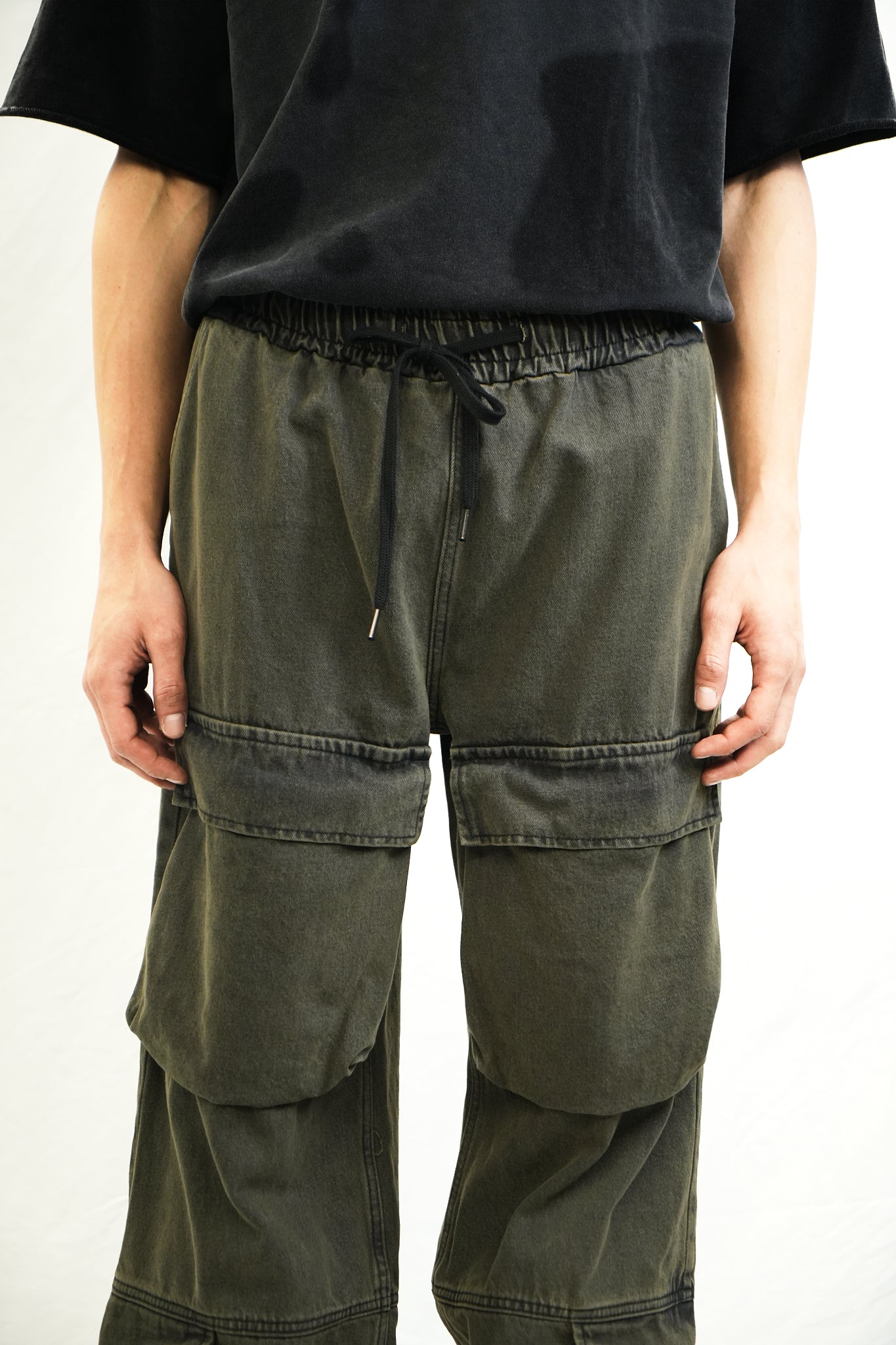 WASHED CARGO DRAWSTRING PANTS