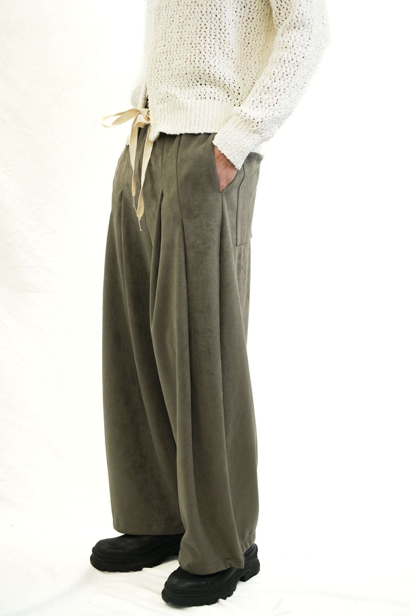 SUEDE OLIVE GREY PLEATED TROUSERS