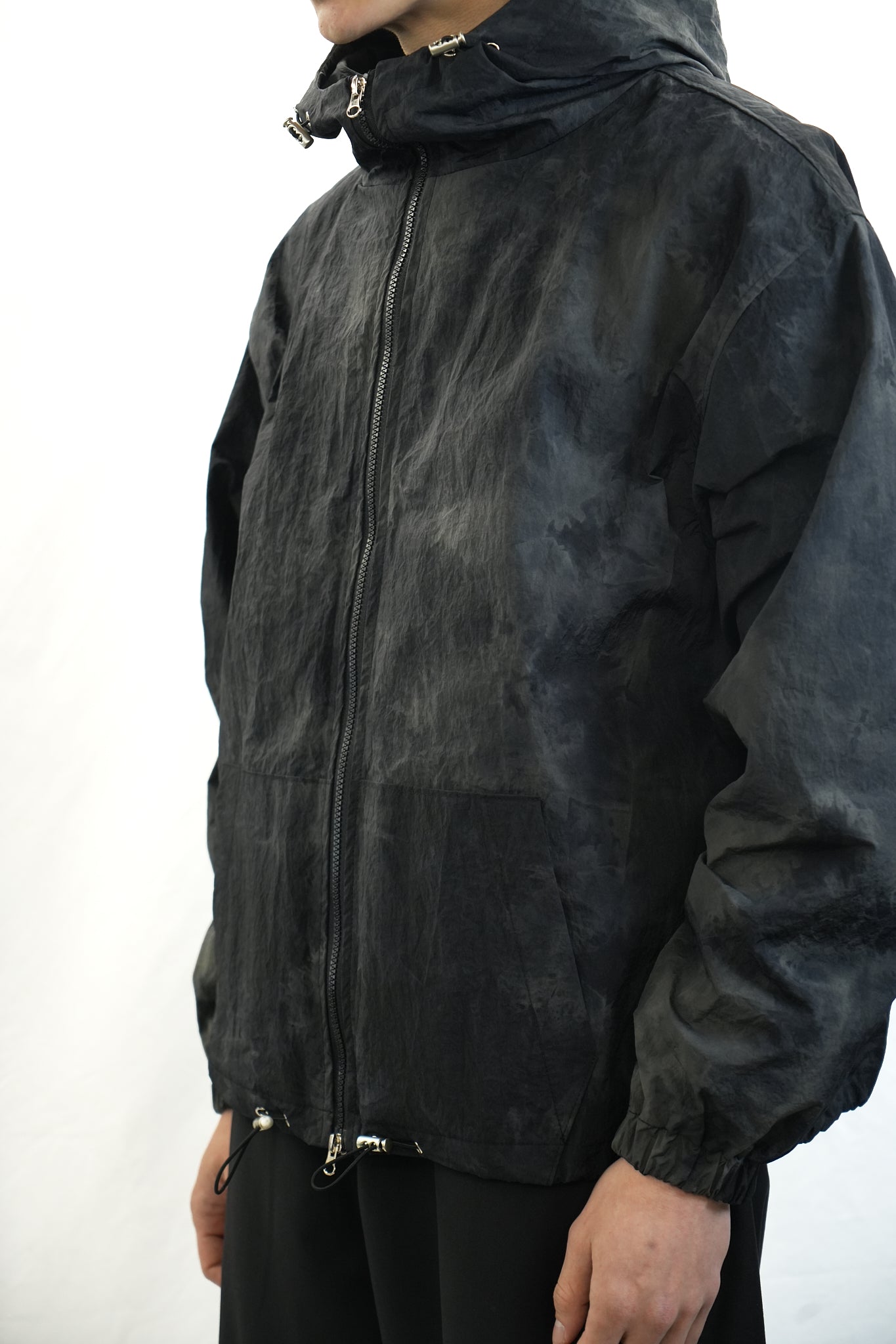 CHARCOAL HAND-DYED HOODED JACKET