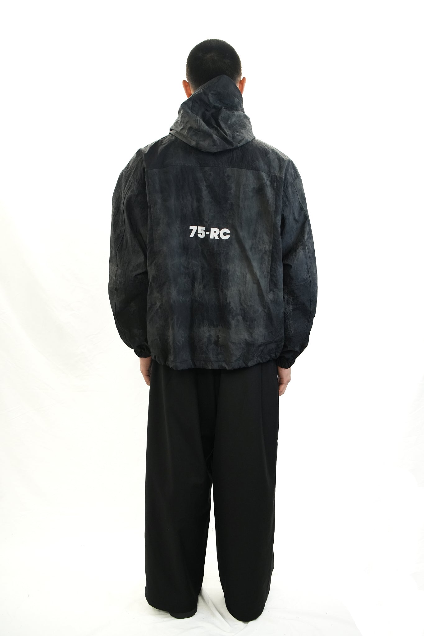 CHARCOAL HAND-DYED HOODED JACKET
