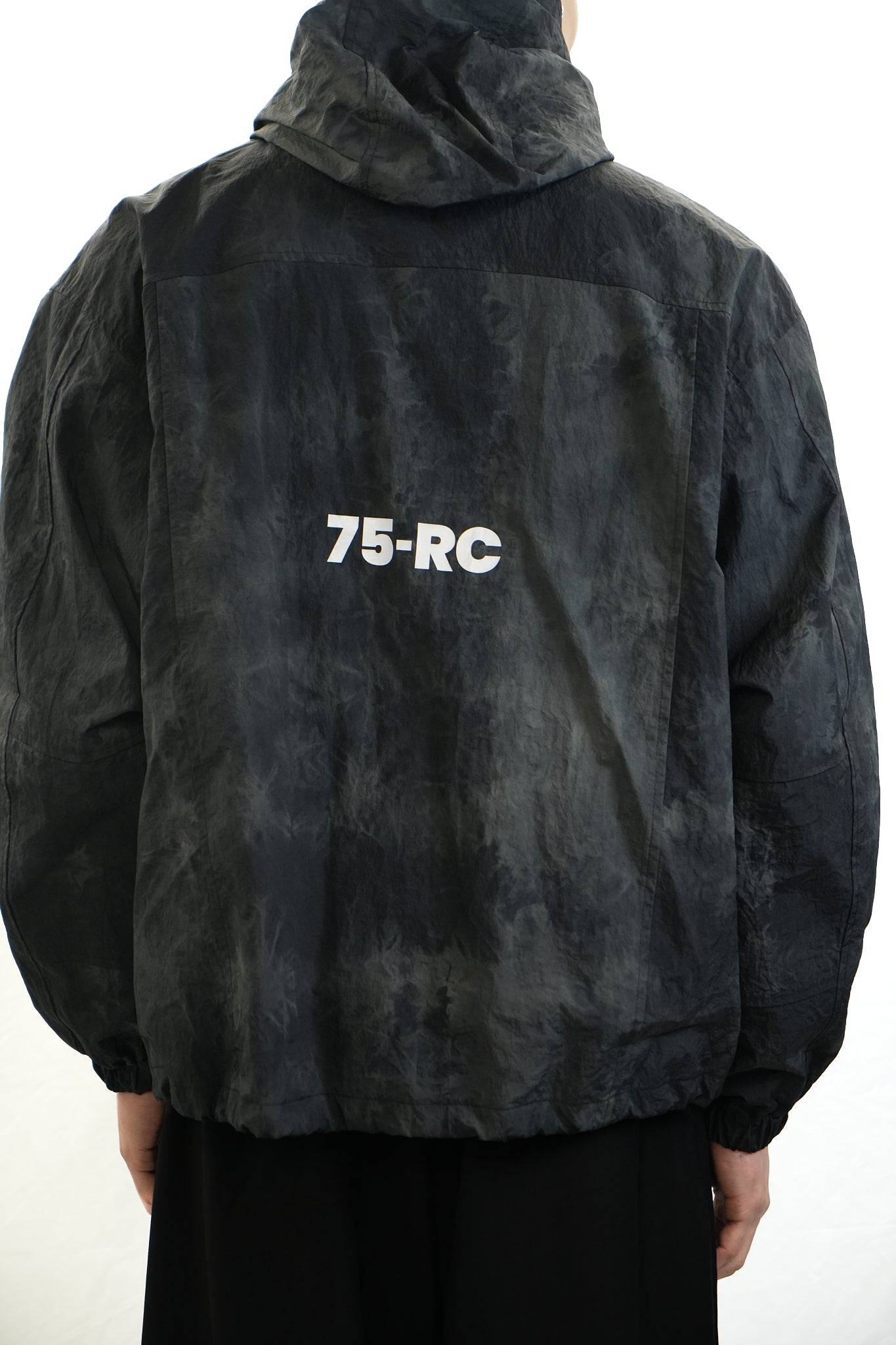 CHARCOAL HAND-DYED HOODED JACKET