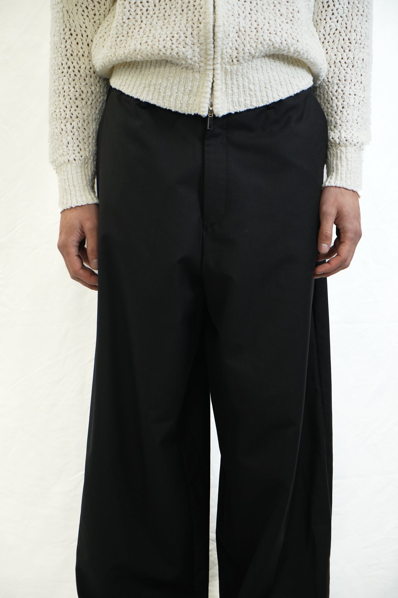 WIDE-LEG TAILORED TROUSERS