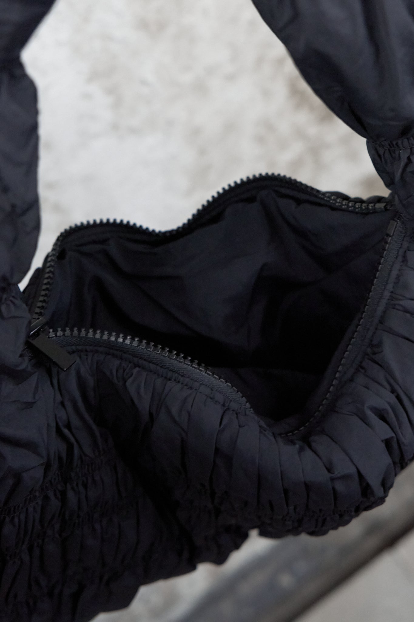 BLACK RUCHED SHOULDER BAG