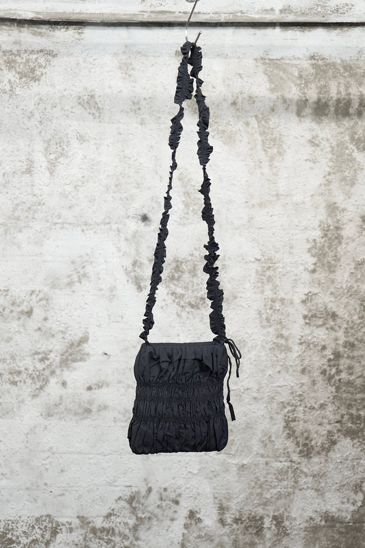 BLACK RUCHED CROSSBODY BAG