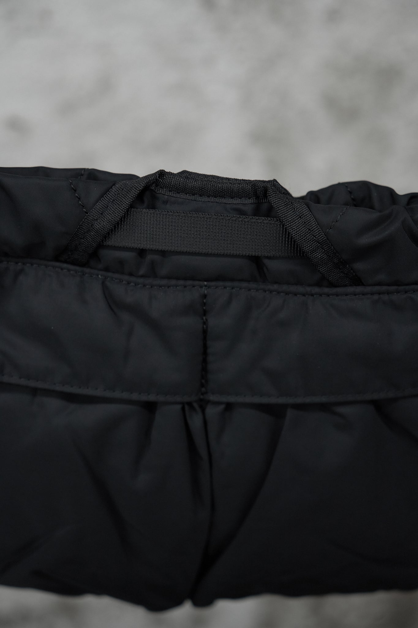 BLACK PADDED CROSSBODY BAG