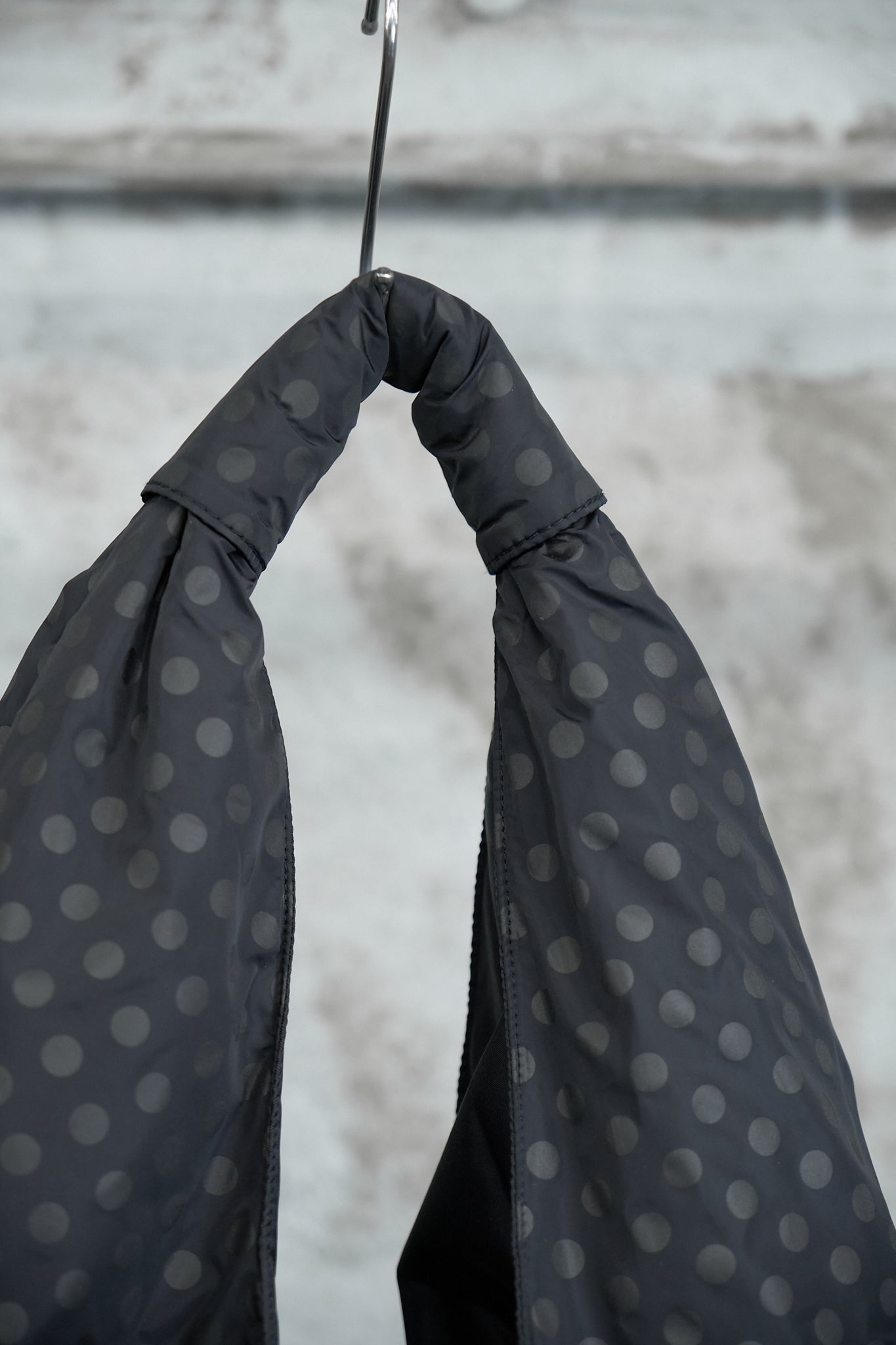 BLACK POLKA DOT TOTE BAG