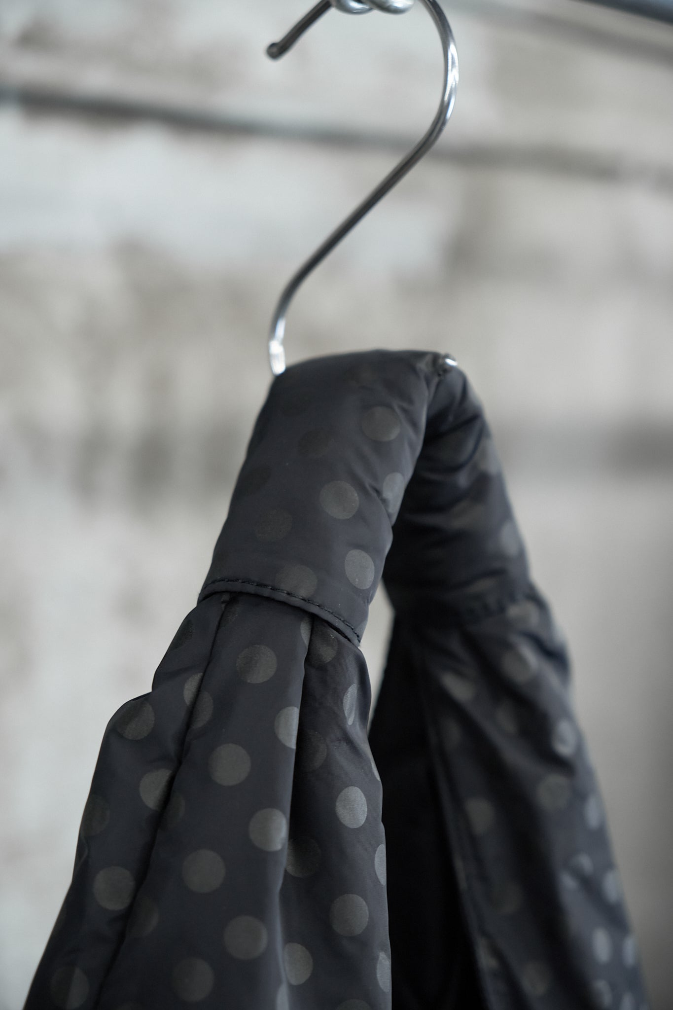 BLACK POLKA DOT TOTE BAG