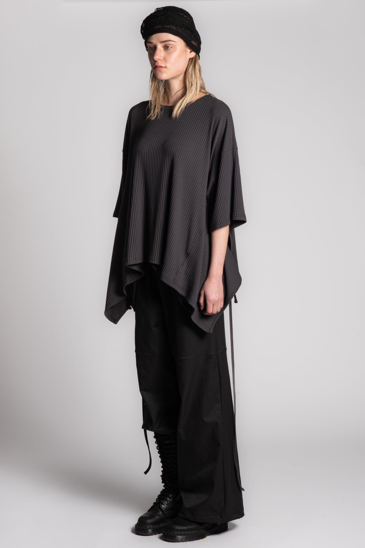 DARK GREY RIBBED WRAP AROUND HALF SLEEVES