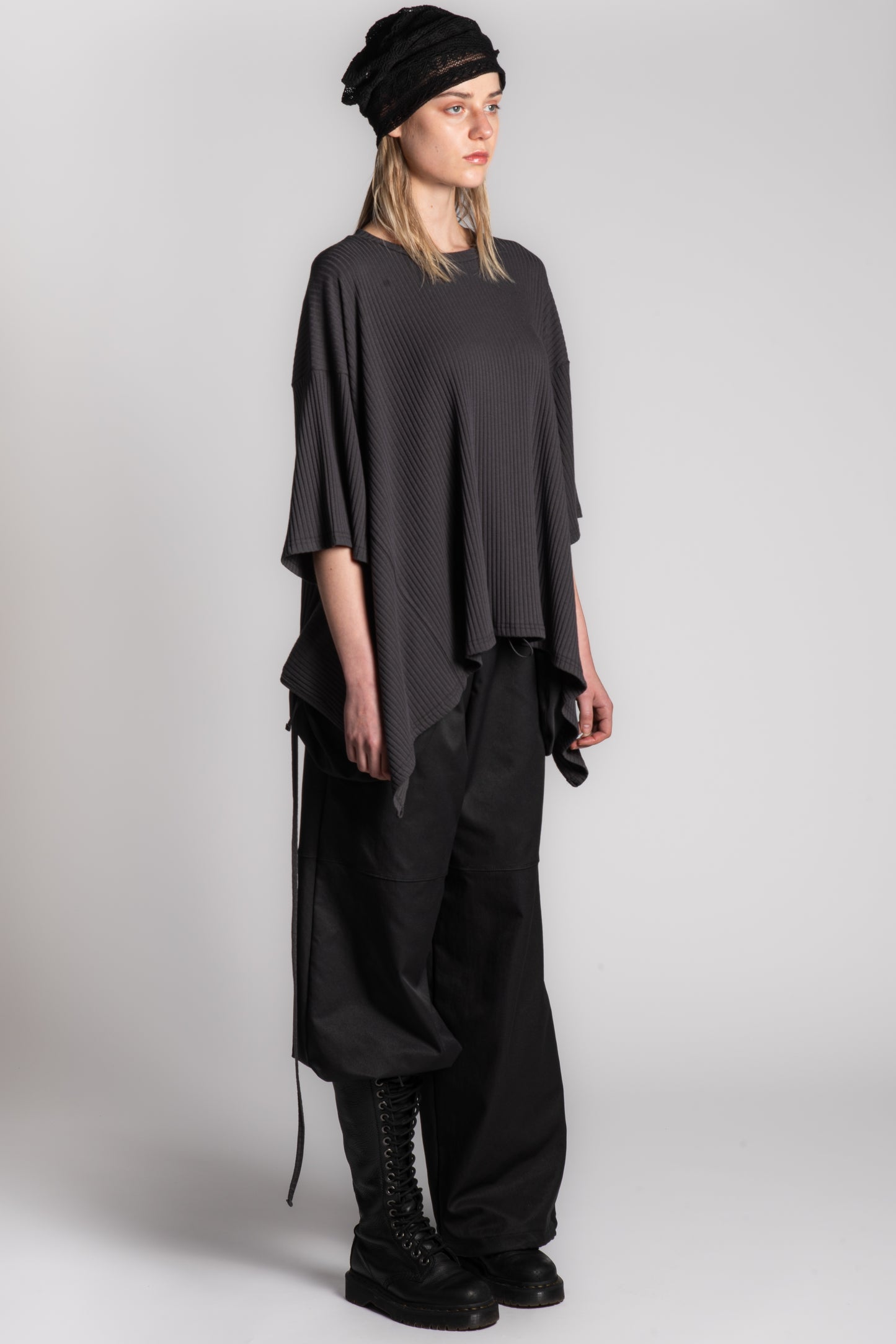 DARK GREY RIBBED WRAP AROUND HALF SLEEVES