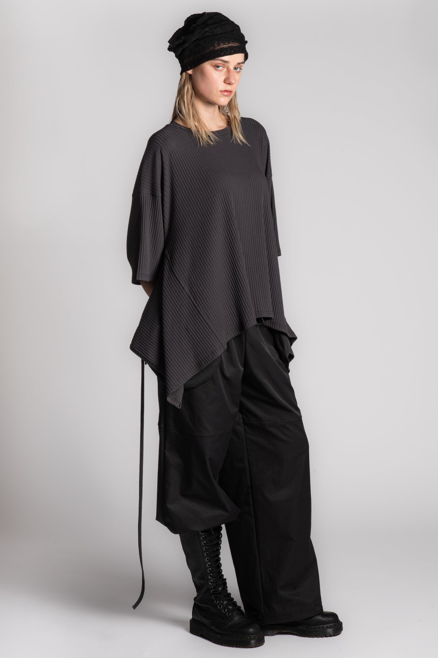 DARK GREY RIBBED WRAP AROUND HALF SLEEVES