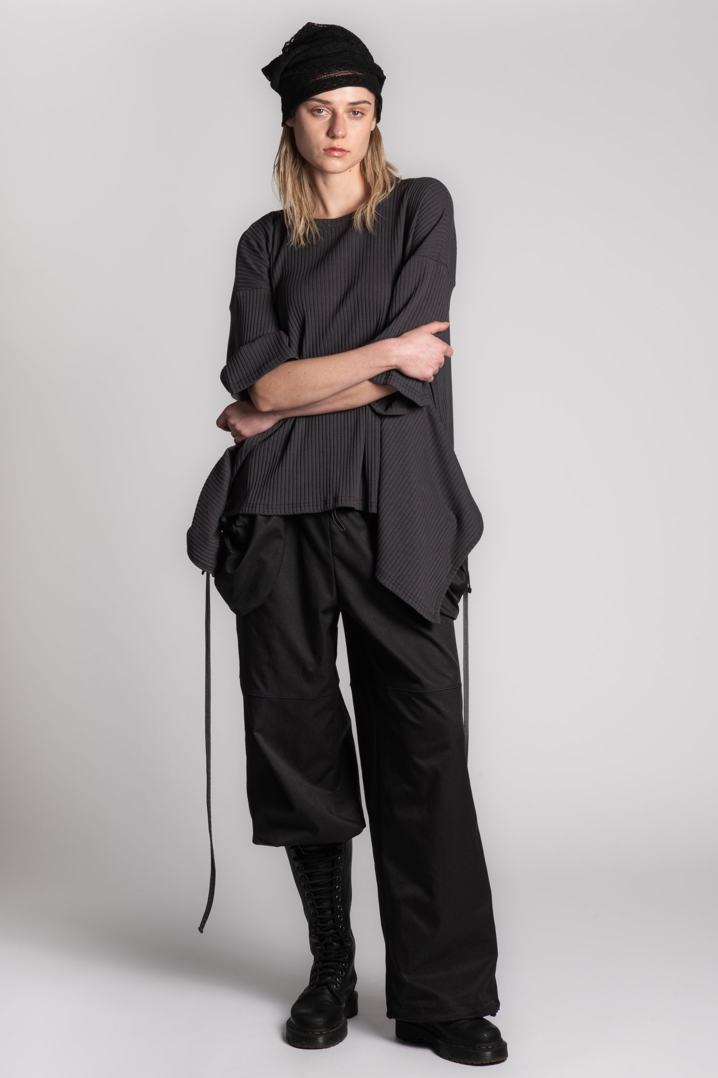 DARK GREY RIBBED WRAP AROUND HALF SLEEVES