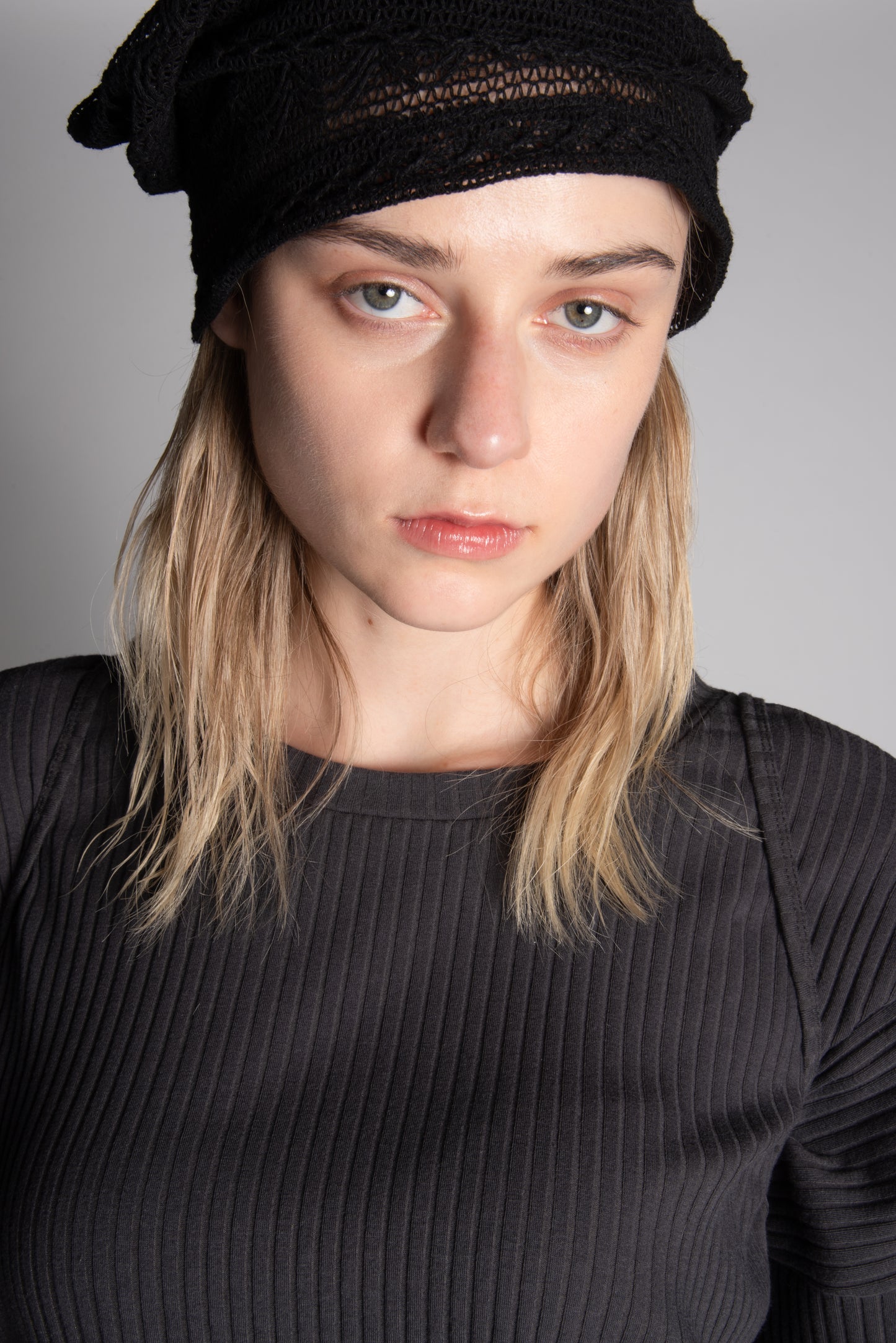 DARK GREY RIBBED WRAP AROUND HALF SLEEVES