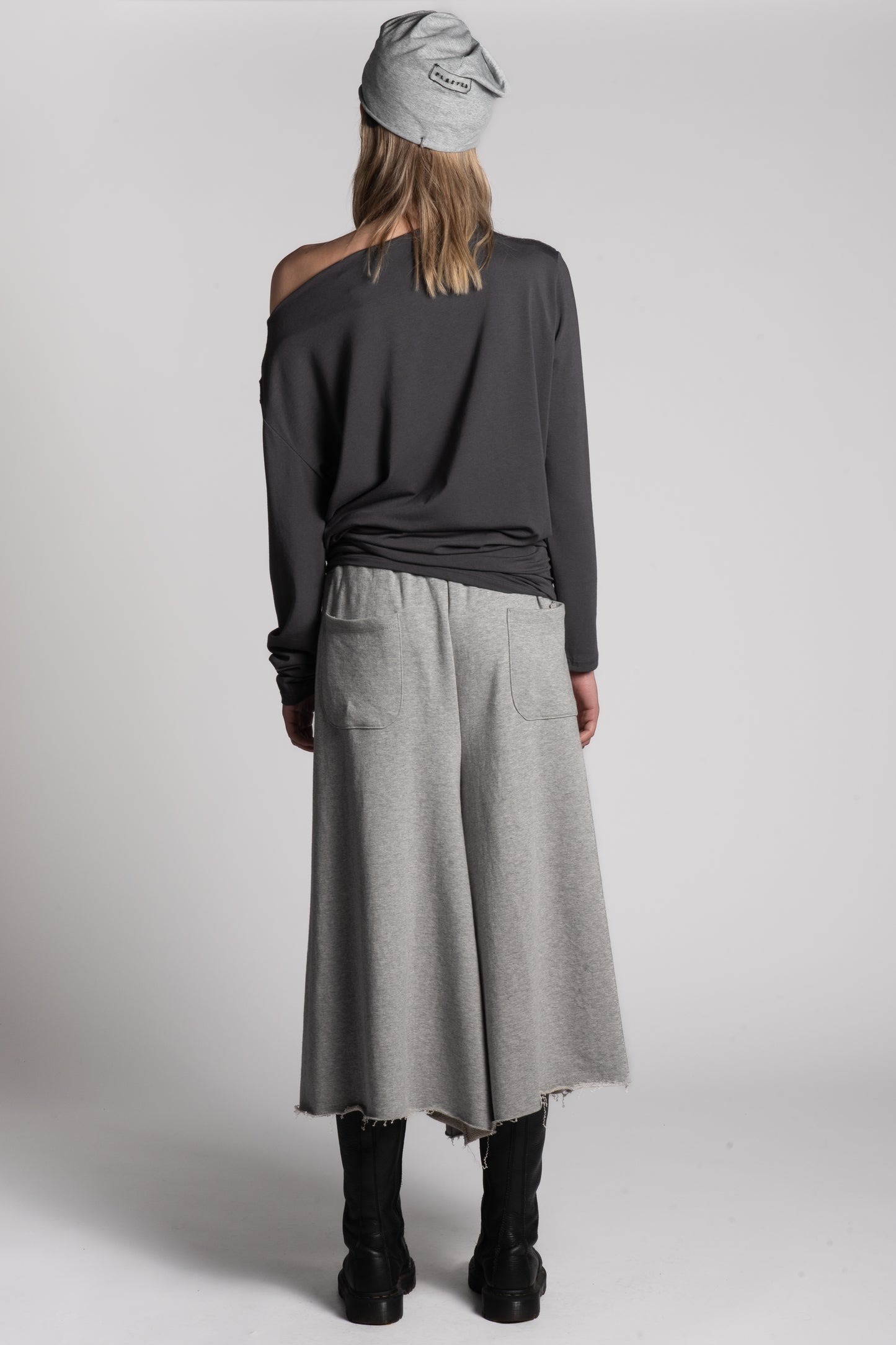 ONE SHOULDER GREY TOP