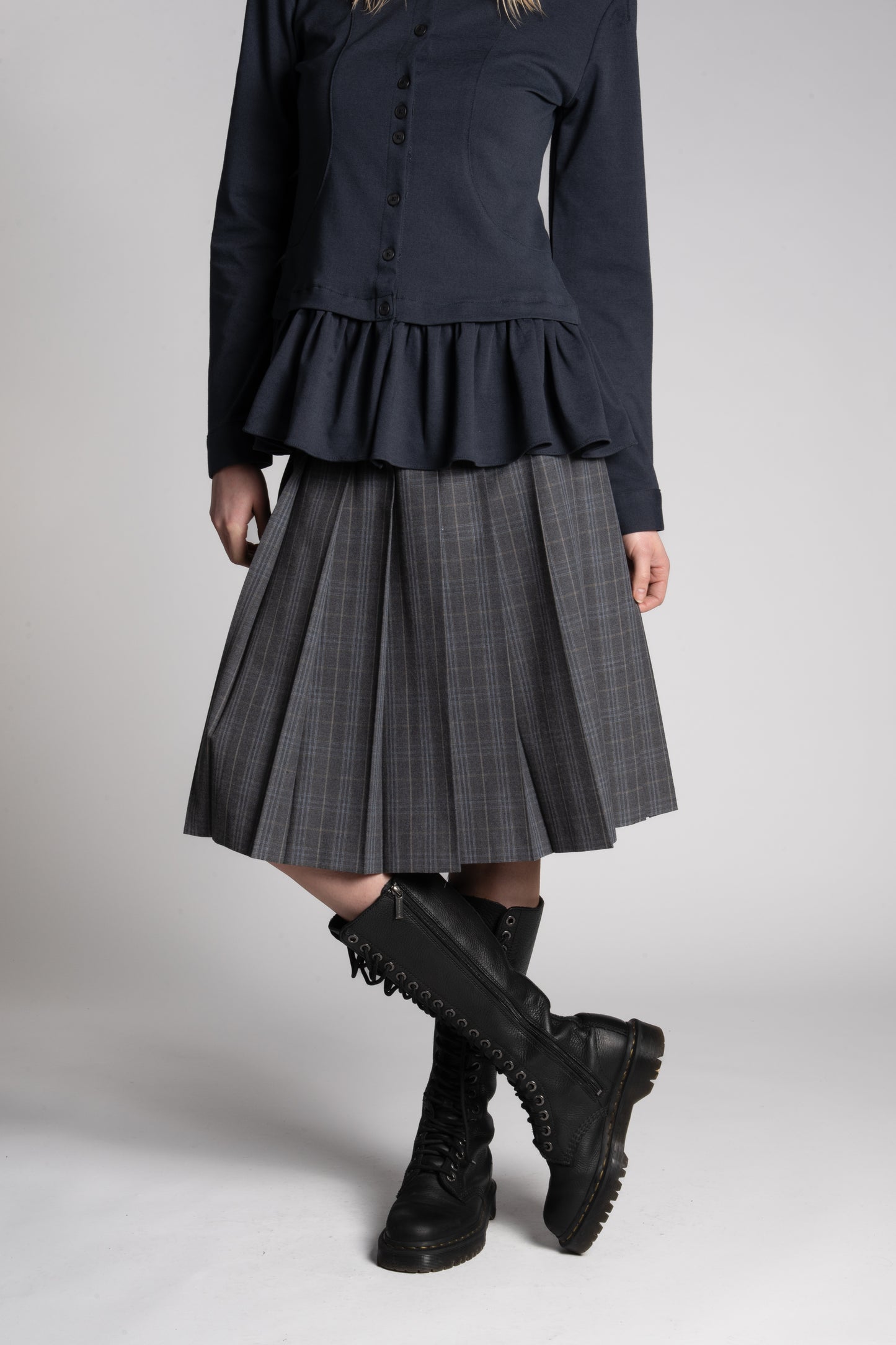 GREY PLEATED CHECK SKIRT