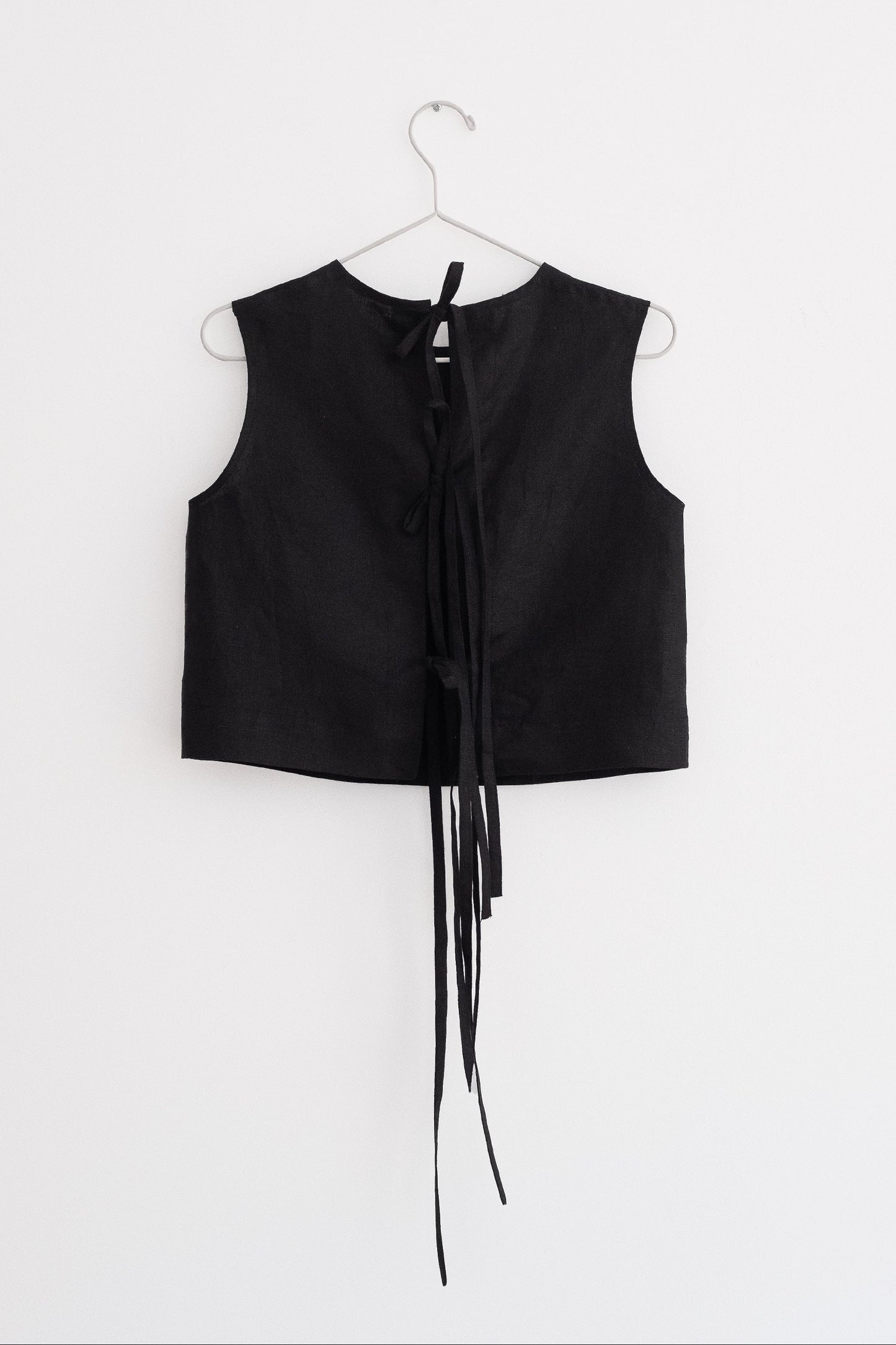 BACK TIES TOP