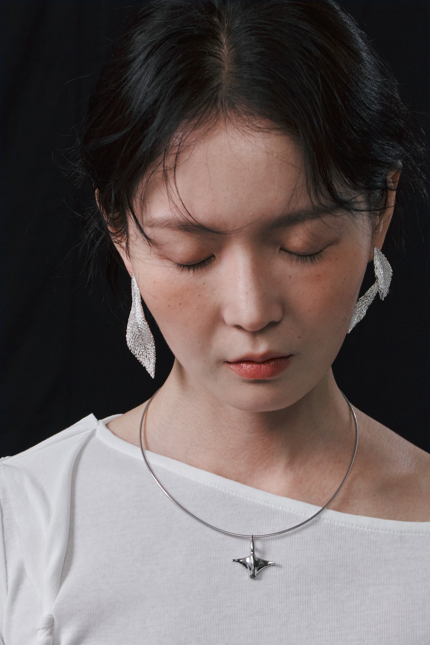 FEATHER EARRING-DOUBLE