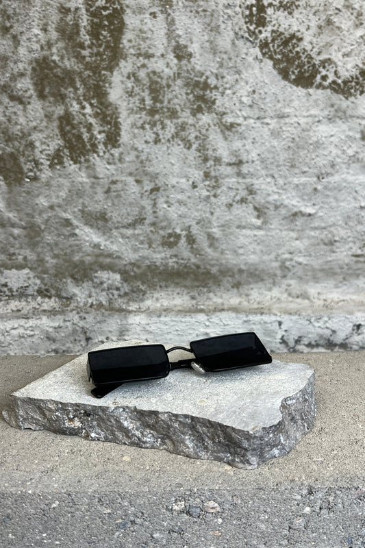 SERIES-A SUNGLASSES BLACK
