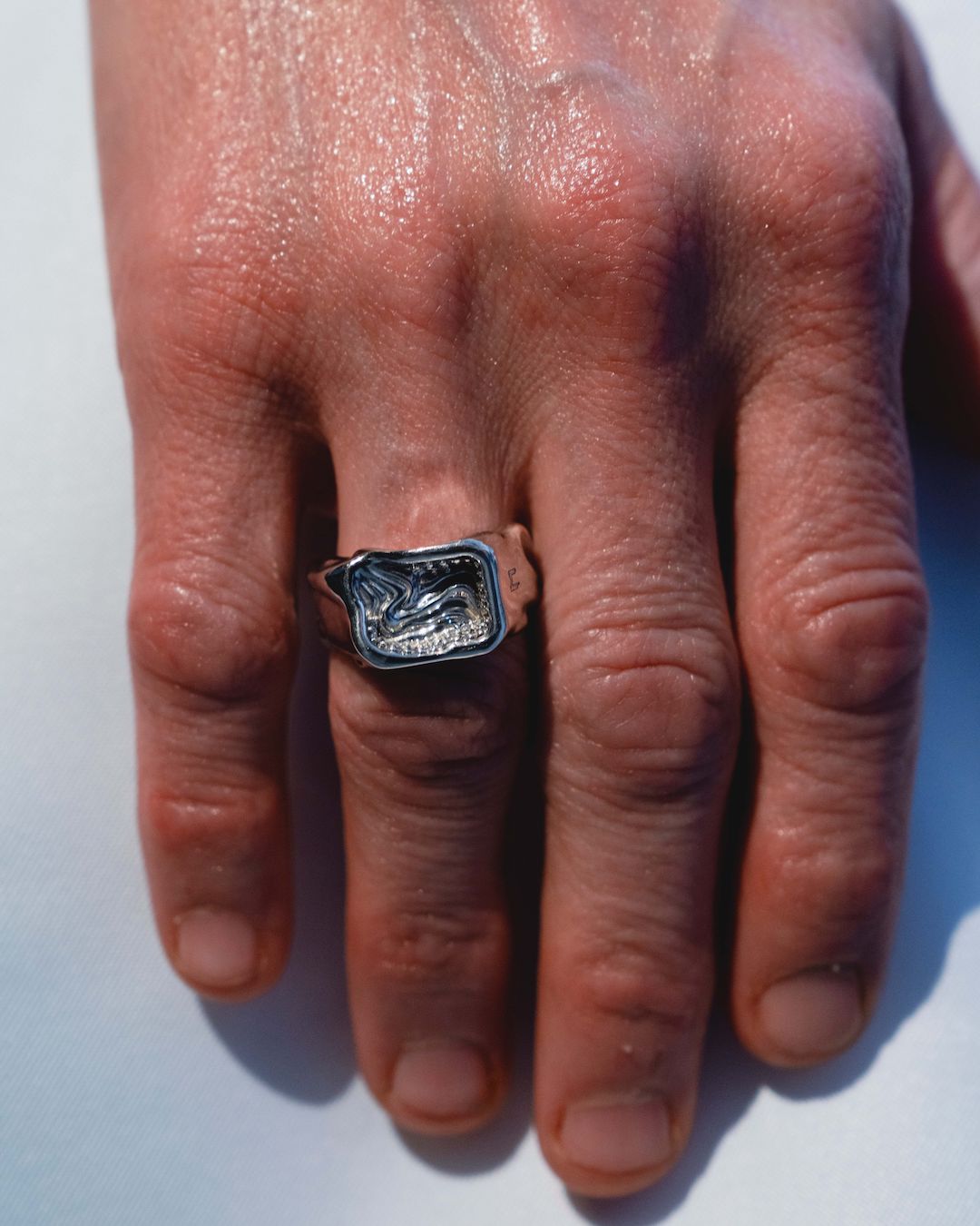 MOVEMENT RING 01