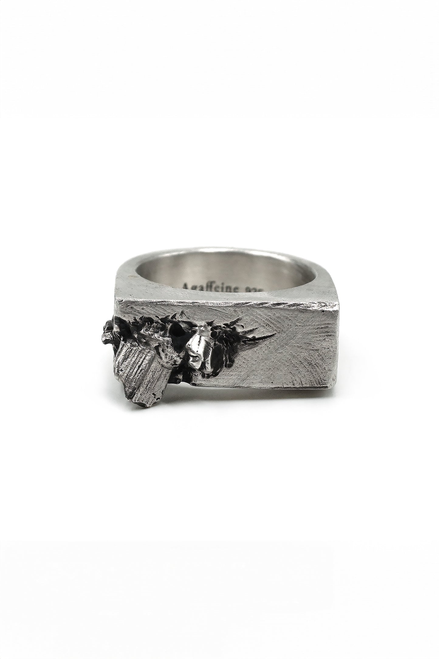 ETERNAL GEMSTONE RING