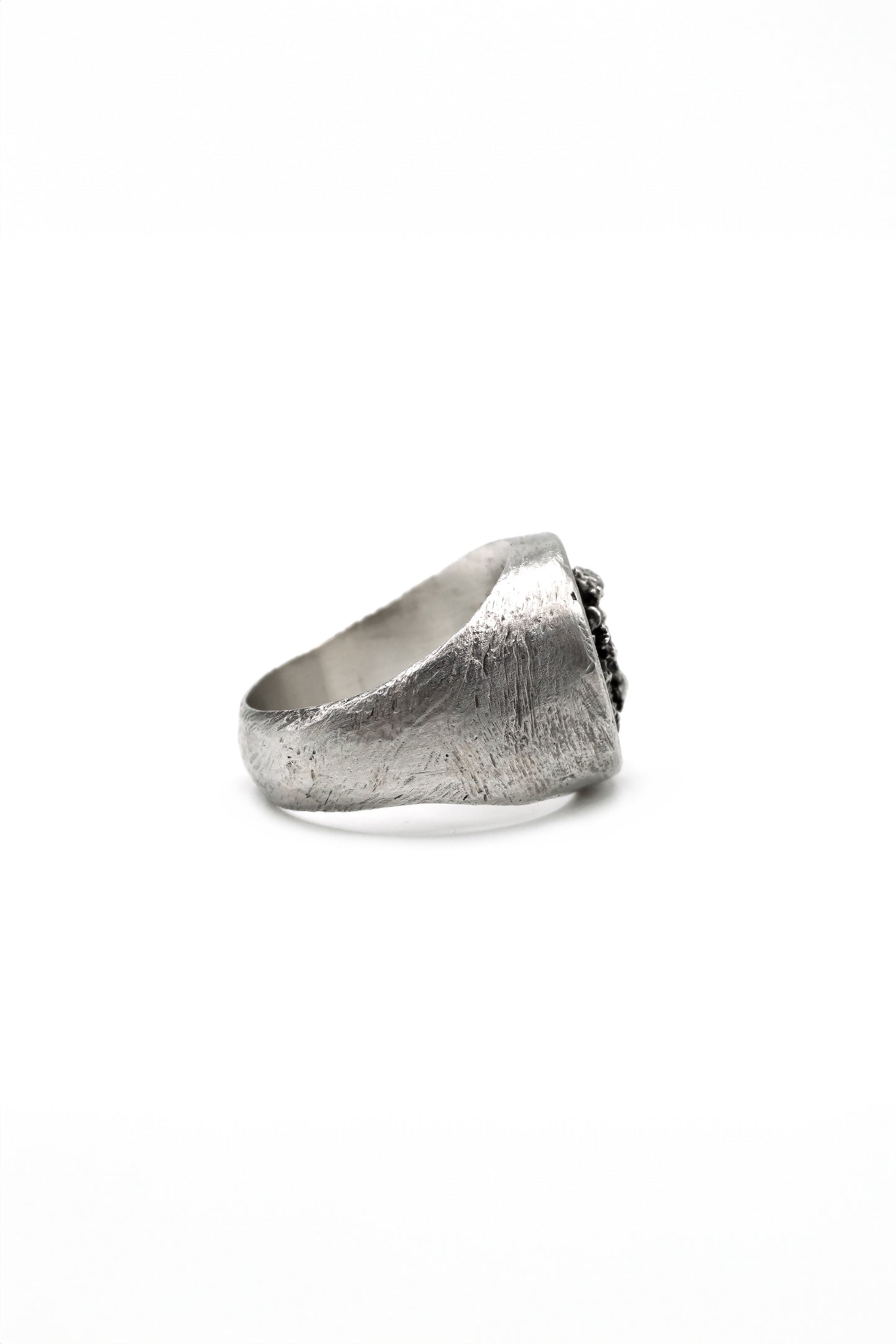 BURNT MASK  OVAL RING