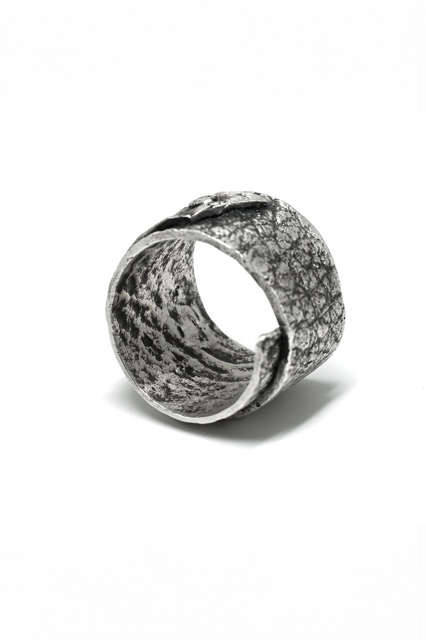LEATHER WRAP STUD RING + DIAMOND SET