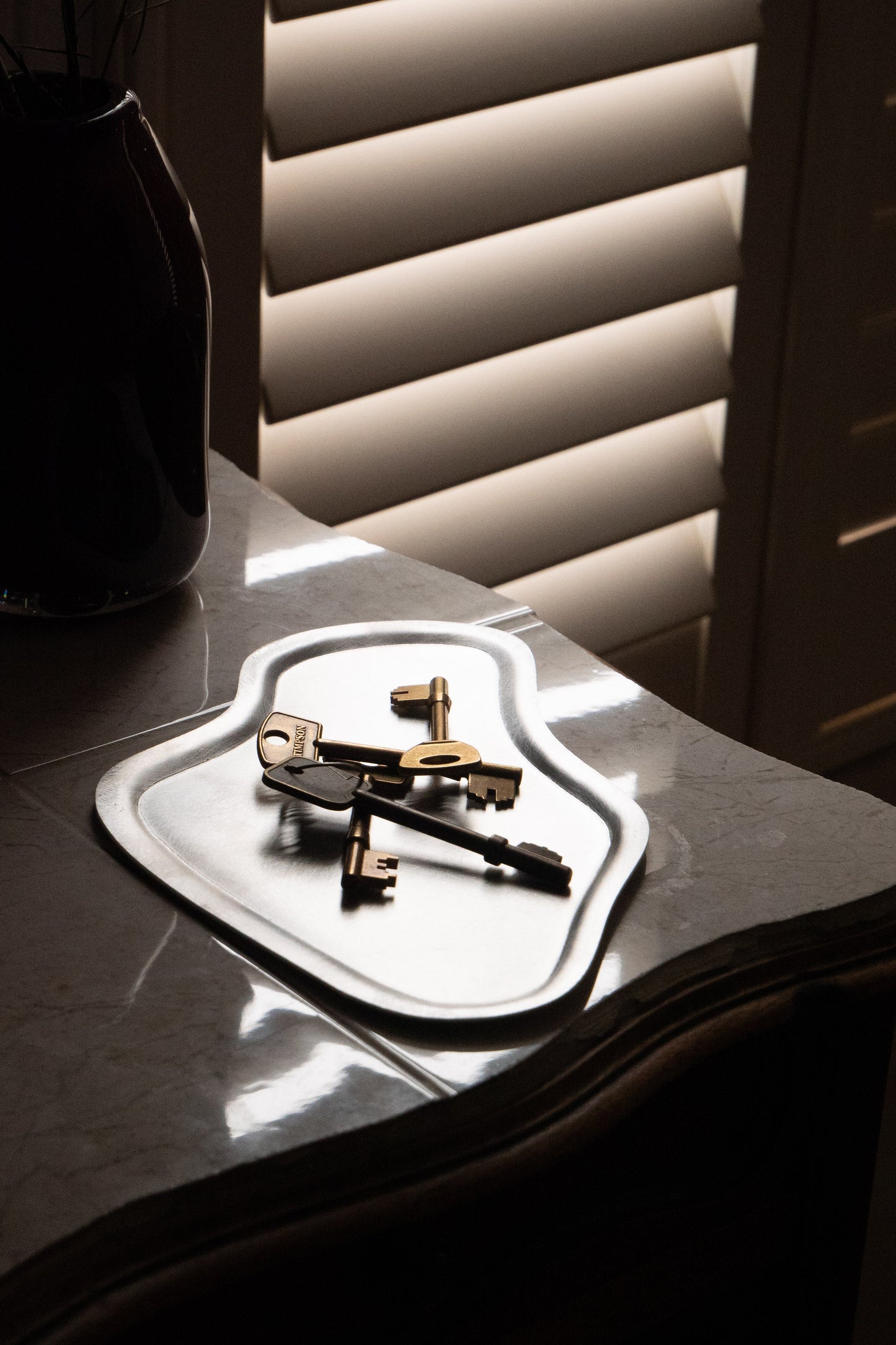 CRYSTAL TRAY