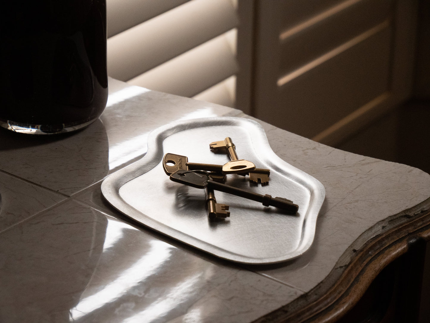 CRYSTAL TRAY
