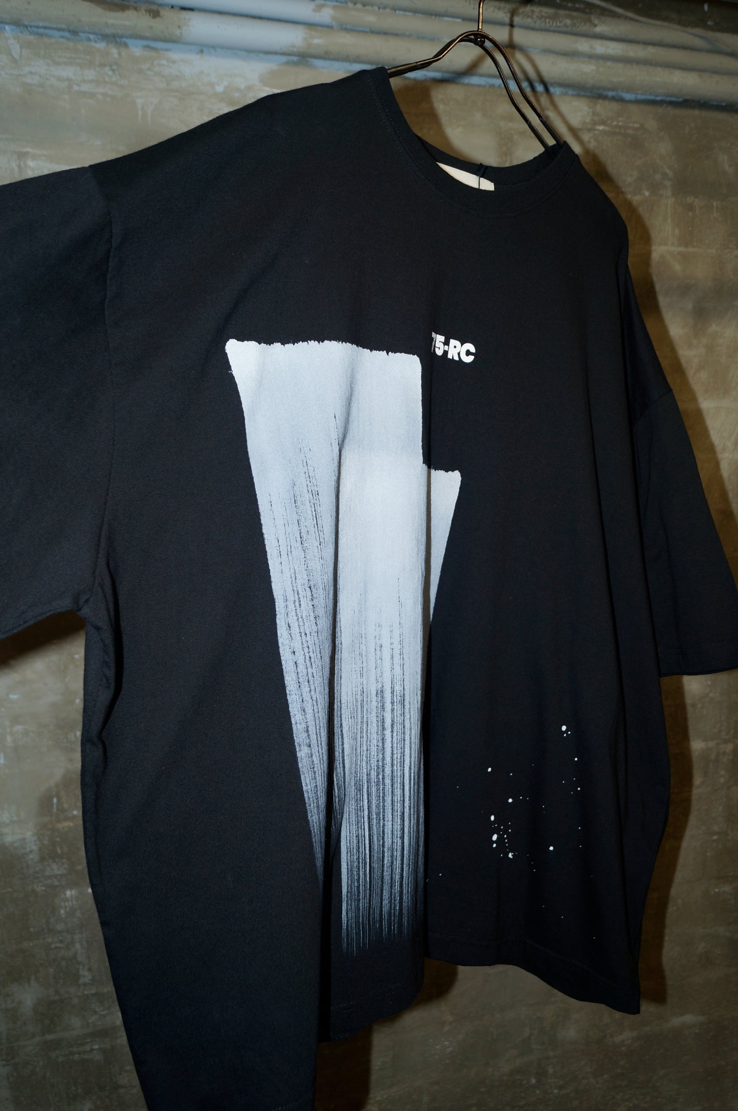BRUSH STROKE TEE