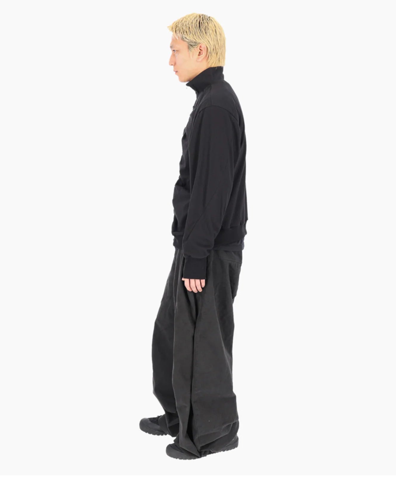 ROOTS ZIP-UP SLATE BLACK
