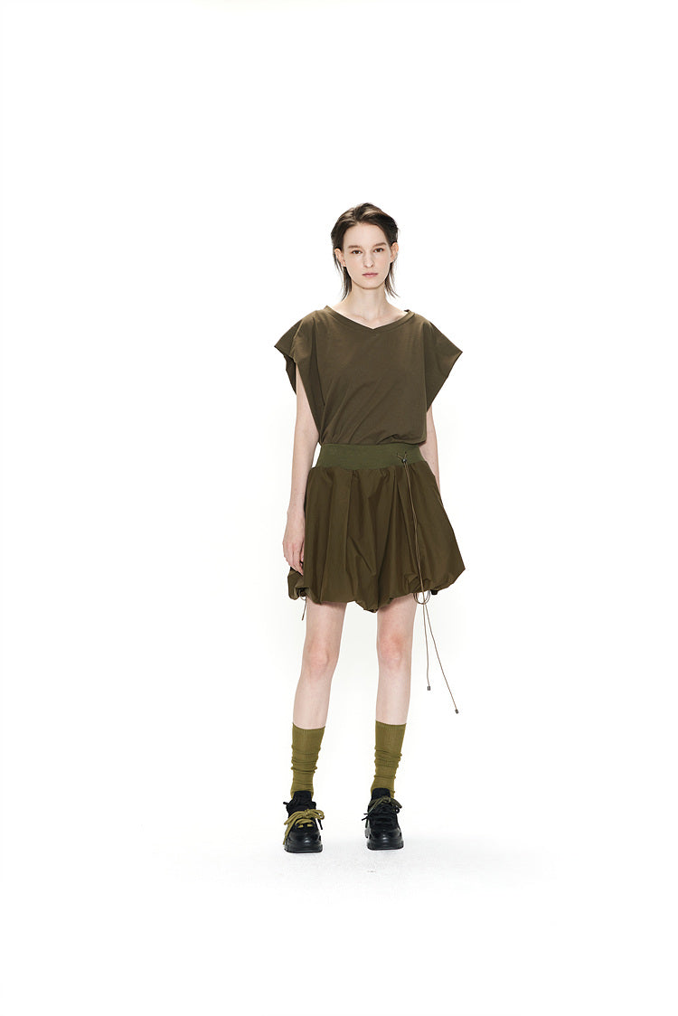 RECYCLED FABRIC A BOAT V-NECK SLEEVELESS TOP KHAKI