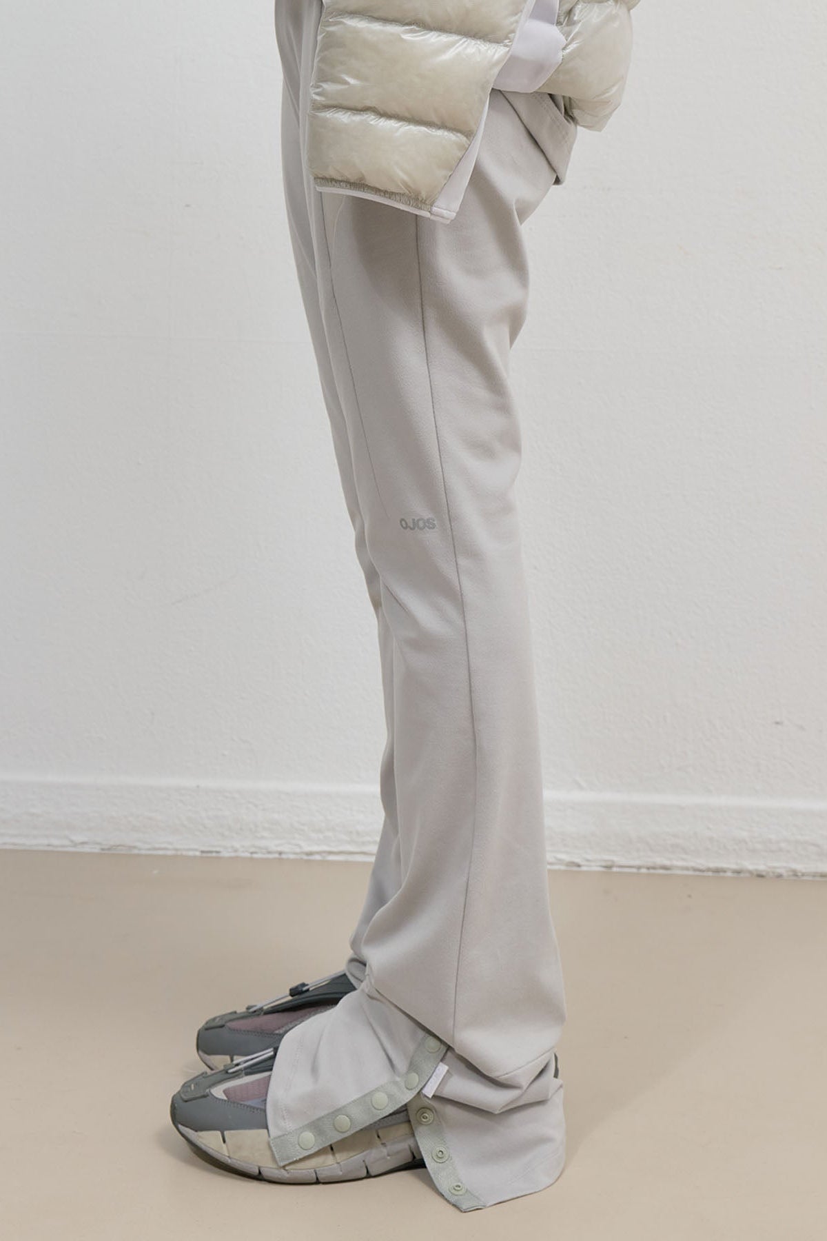 BUTTON SLIT BOOTCUT PANTS - MINT GREY