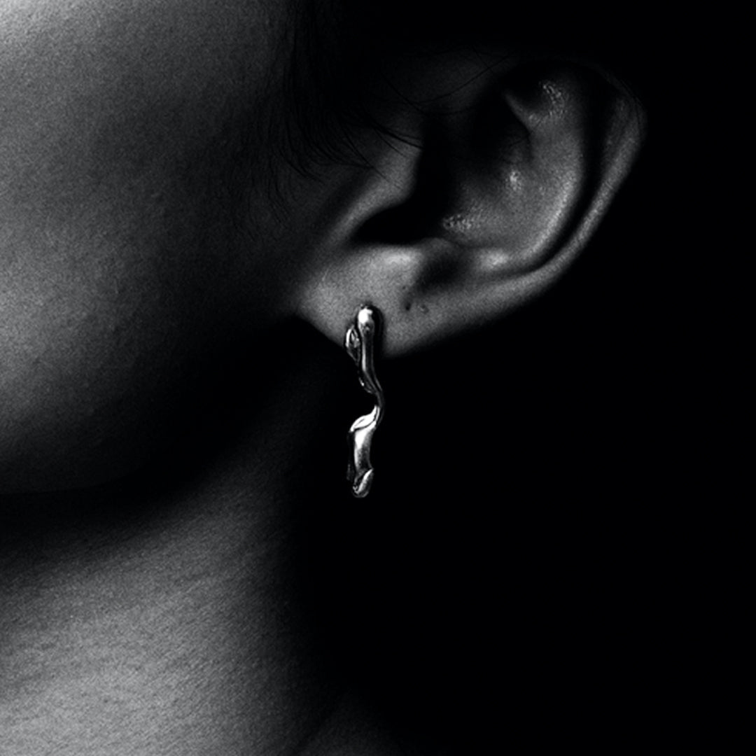 NOWHERE SOON STUDIO CRYBABY EARRING