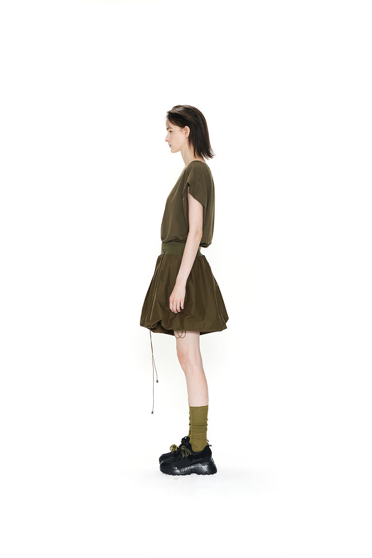 RECYCLED FABRIC A BOAT V-NECK SLEEVELESS TOP KHAKI
