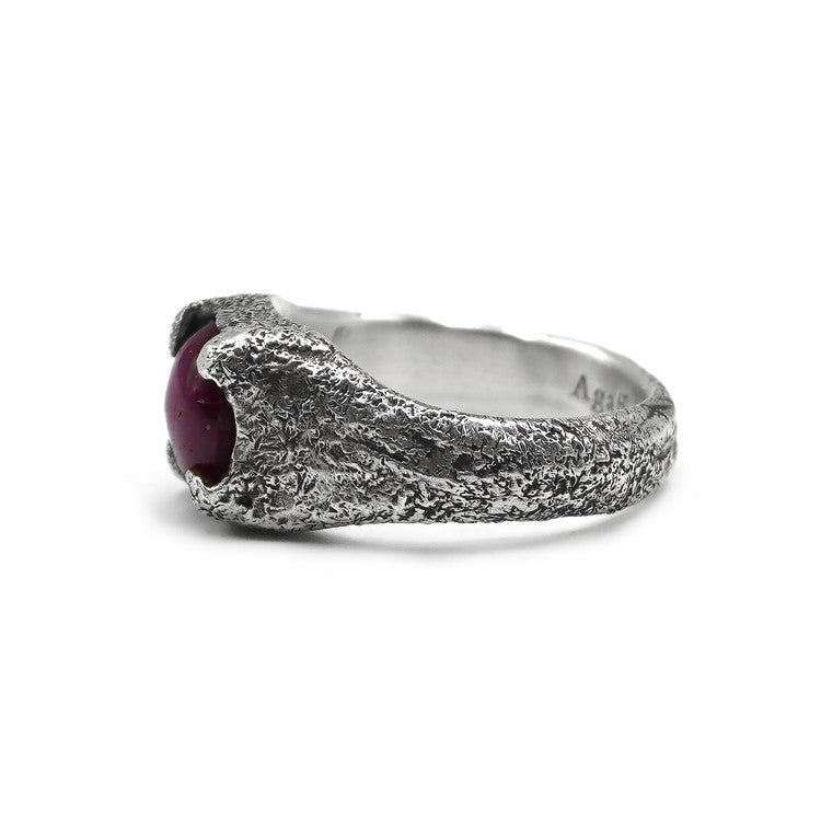 STAR RUBY SIGNET RING